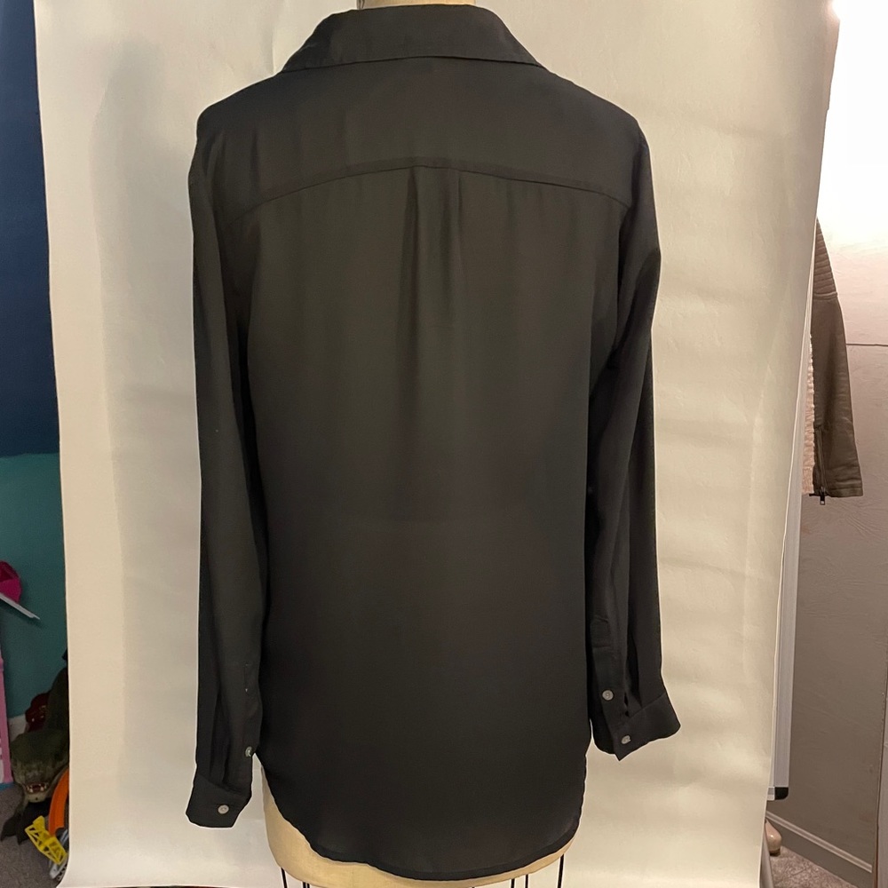 Forever 21 black button up - Picture 3 of 4